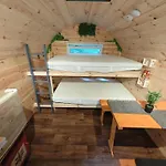 Hobbit Huette Am Bach Ohne Bettwaesche Kirchensittenbach